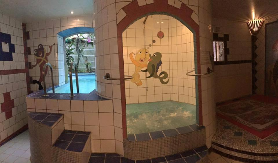 Chateau Bleu Hotel Trooz Luaran gambar